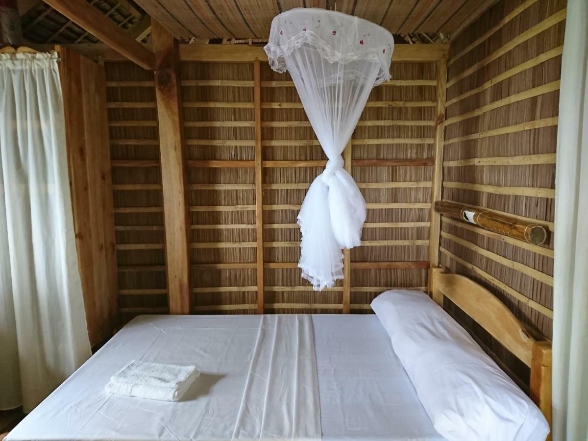 Tinaoog Beach Resort Alad Экстерьер фото
