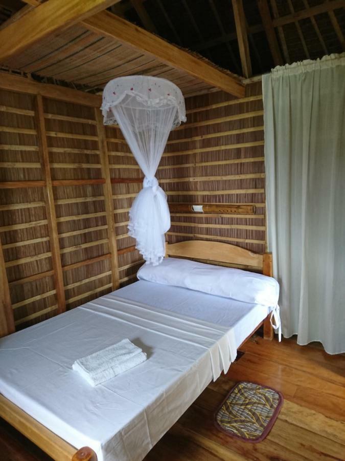 Tinaoog Beach Resort Alad Экстерьер фото