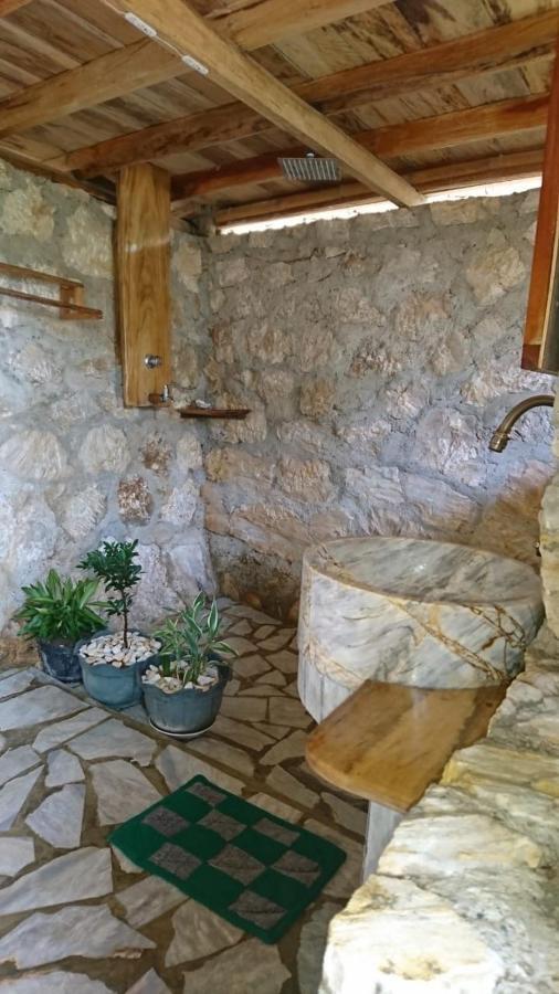 Tinaoog Beach Resort Alad Экстерьер фото